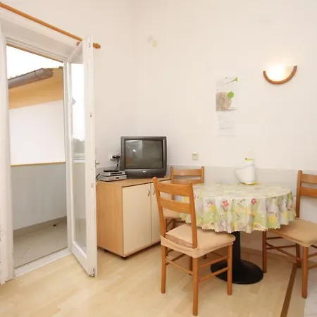 Preko 8515c Apartment